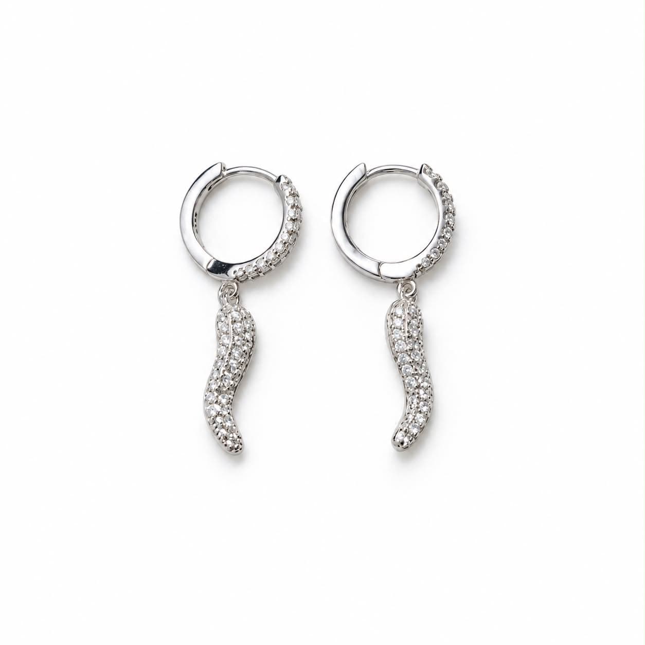 Aretes Cuernito Fortuna: 1 par de aretes de plata 925